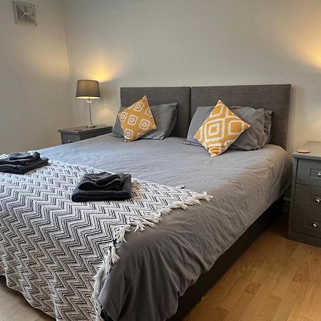 Spacious Ground Floor Suite Comfortably Sleeps Up To Eight Halifax Exteriör bild