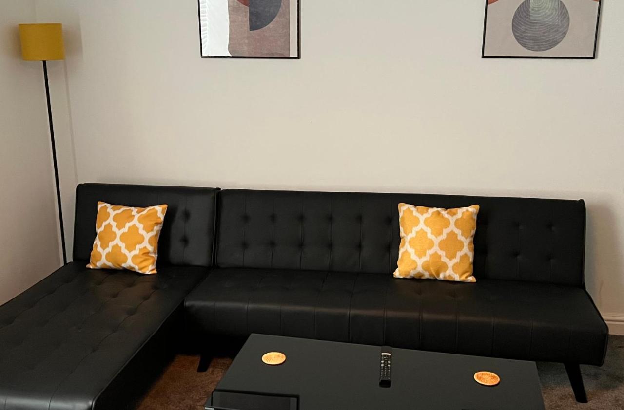 Spacious Ground Floor Suite Comfortably Sleeps Up To Eight Halifax Exteriör bild